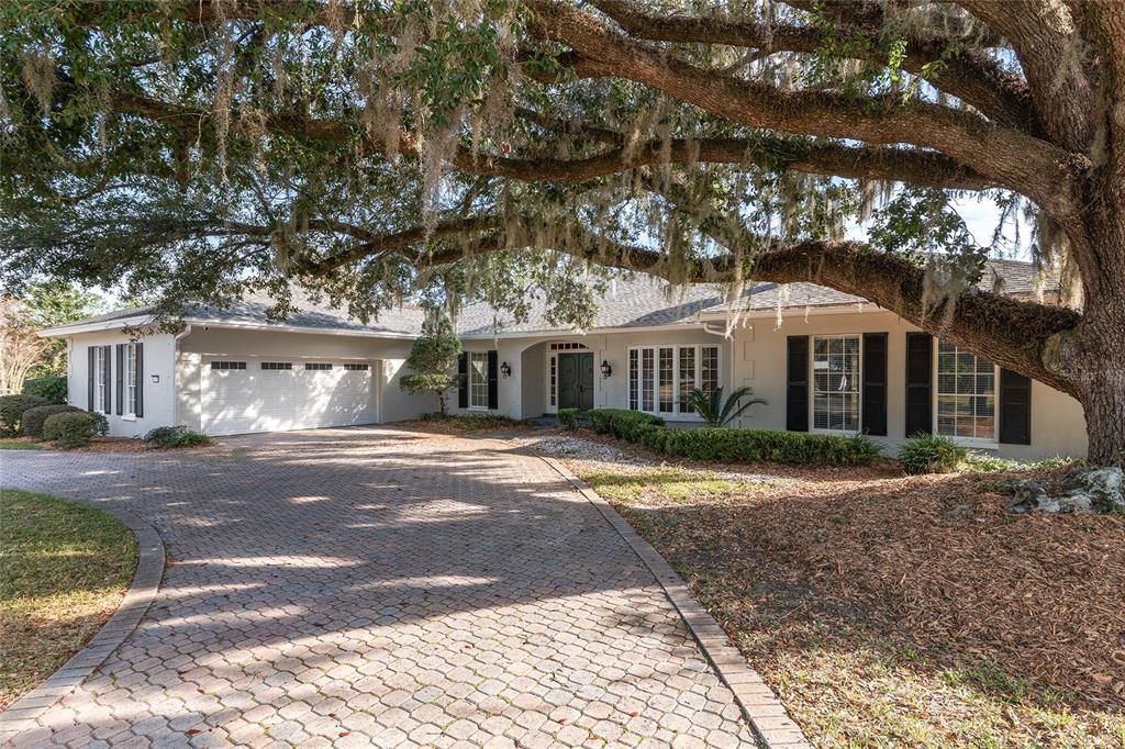 En Venta: $639,900 (3 camas, 3 baños, 3812 Pies cuadrados)