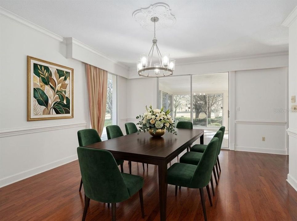 En Venta: $639,900 (3 camas, 3 baños, 3812 Pies cuadrados)