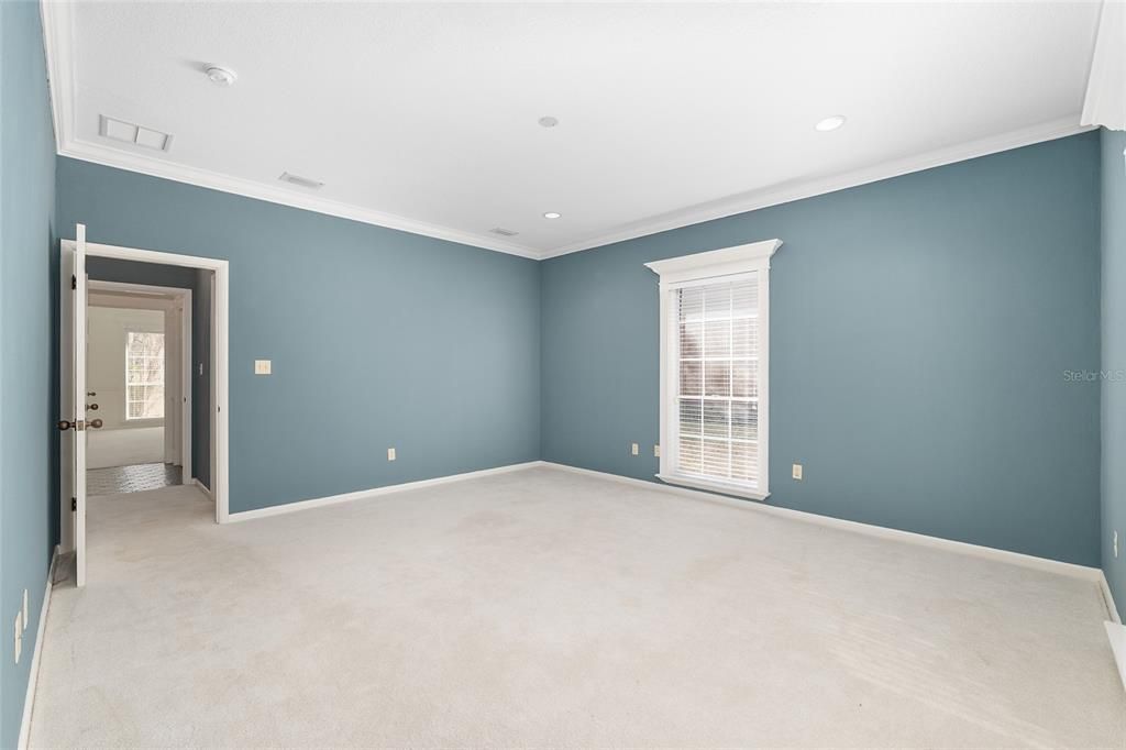 En Venta: $639,900 (3 camas, 3 baños, 3812 Pies cuadrados)