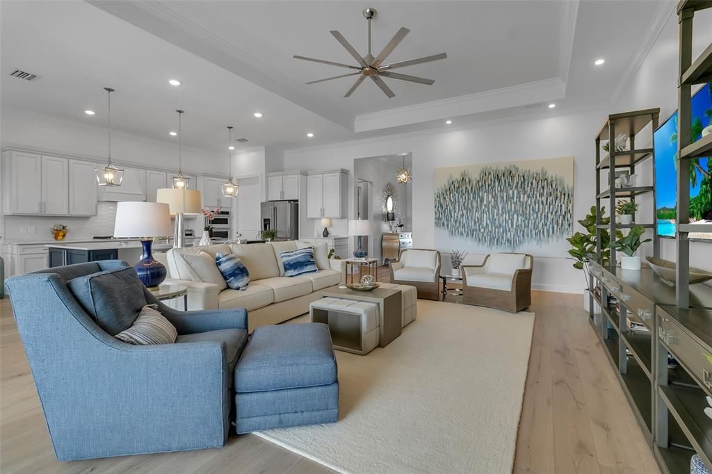 En Venta: $1,199,000 (3 camas, 3 baños, 2471 Pies cuadrados)
