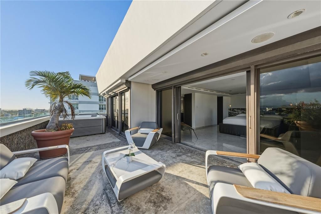 En Venta: $4,750,000 (4 camas, 4 baños, 5295.31 Pies cuadrados)