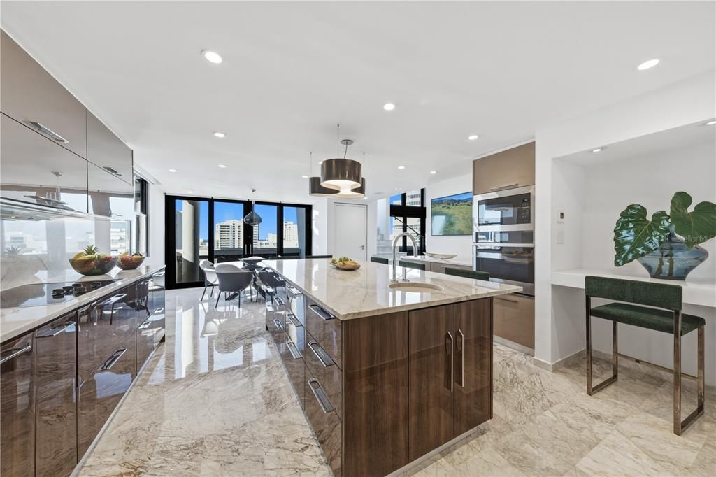 En Venta: $4,750,000 (4 camas, 4 baños, 5295.31 Pies cuadrados)