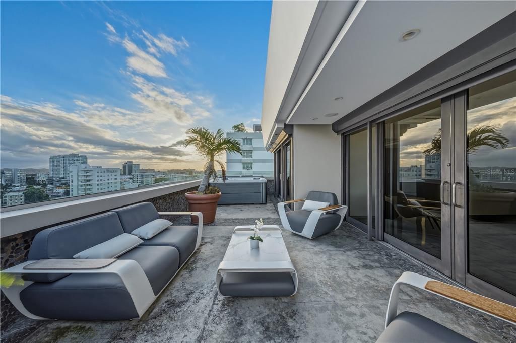 En Venta: $4,750,000 (4 camas, 4 baños, 5295.31 Pies cuadrados)