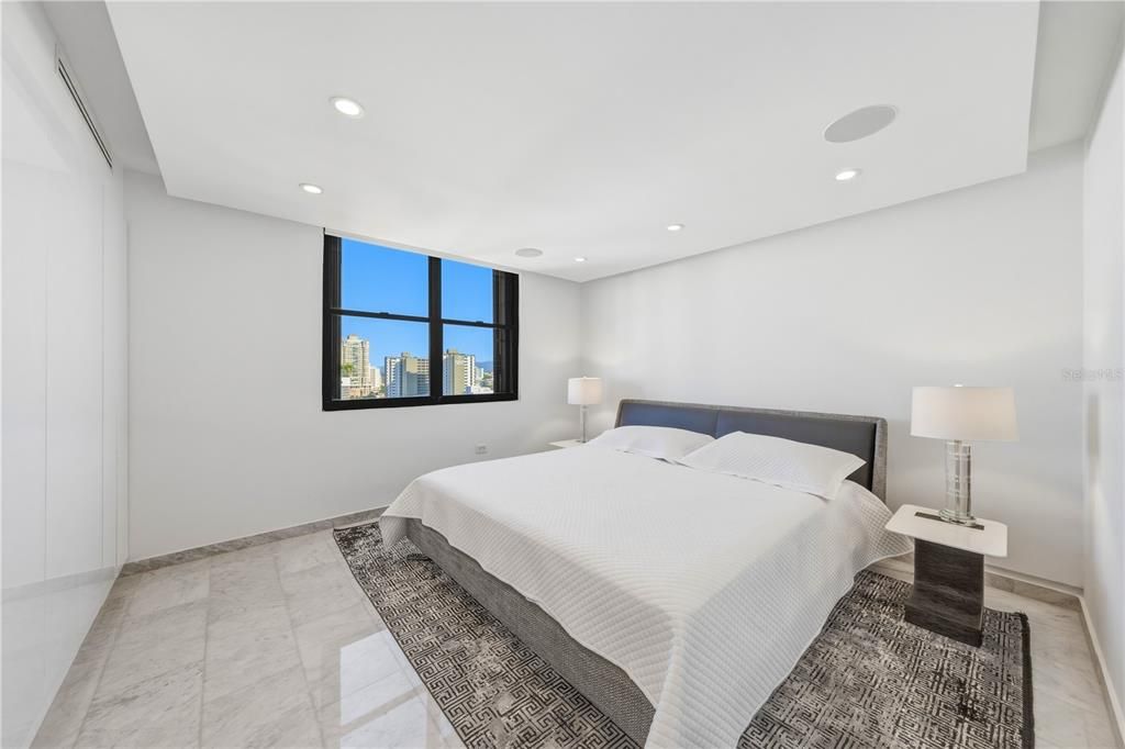 En Venta: $4,750,000 (4 camas, 4 baños, 5295.31 Pies cuadrados)