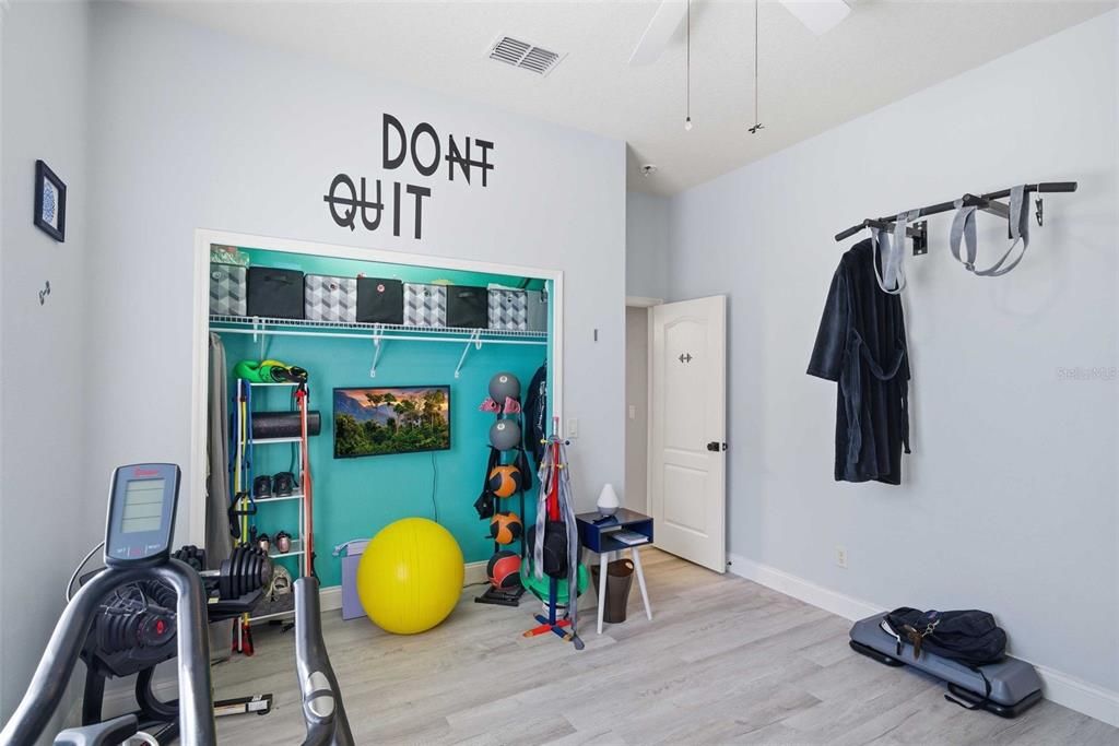 Active With Contract: $429,000 (3 beds, 2 baths, 2609 Square Feet)