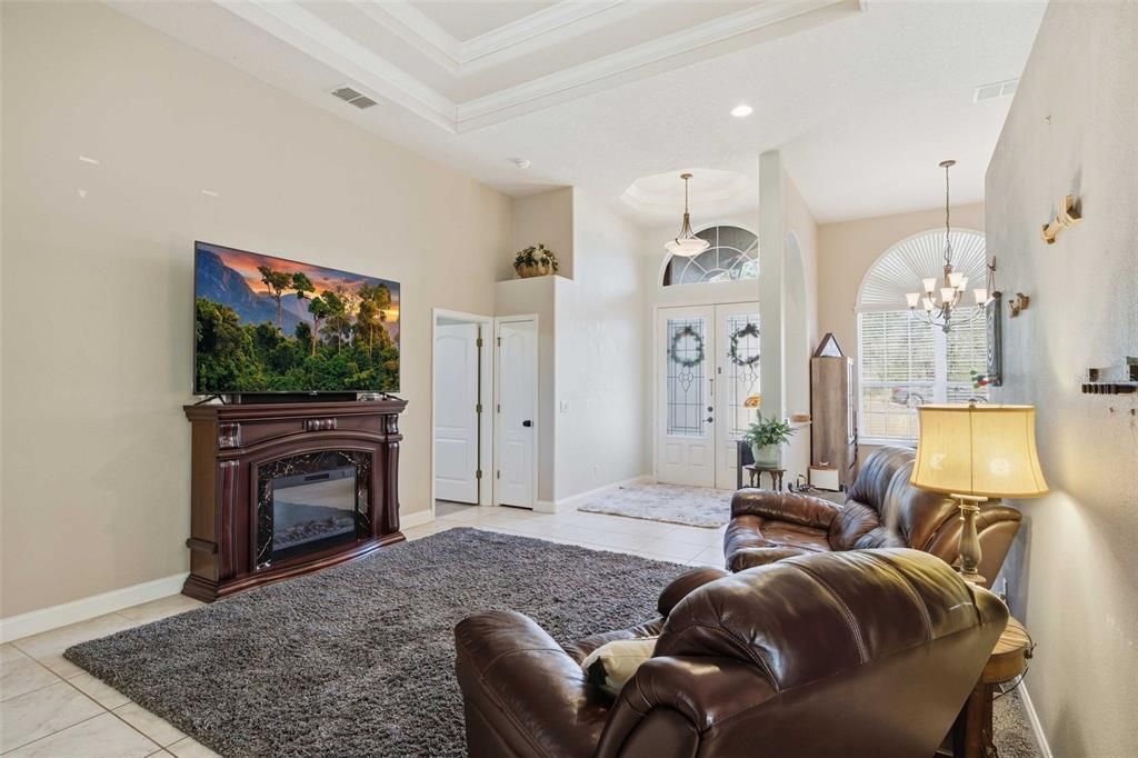 Active With Contract: $429,000 (3 beds, 2 baths, 2609 Square Feet)
