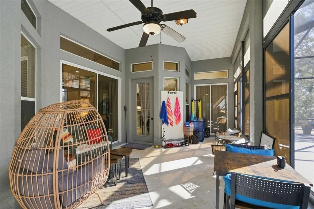 Active With Contract: $429,000 (3 beds, 2 baths, 2609 Square Feet)