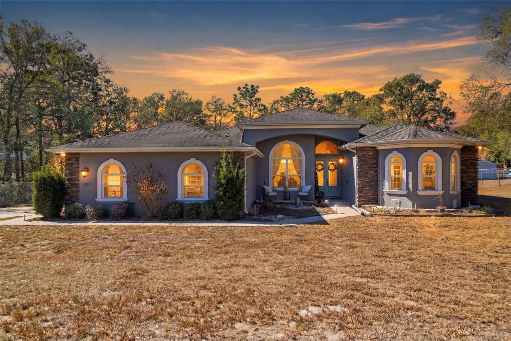 Active With Contract: $429,000 (3 beds, 2 baths, 2609 Square Feet)