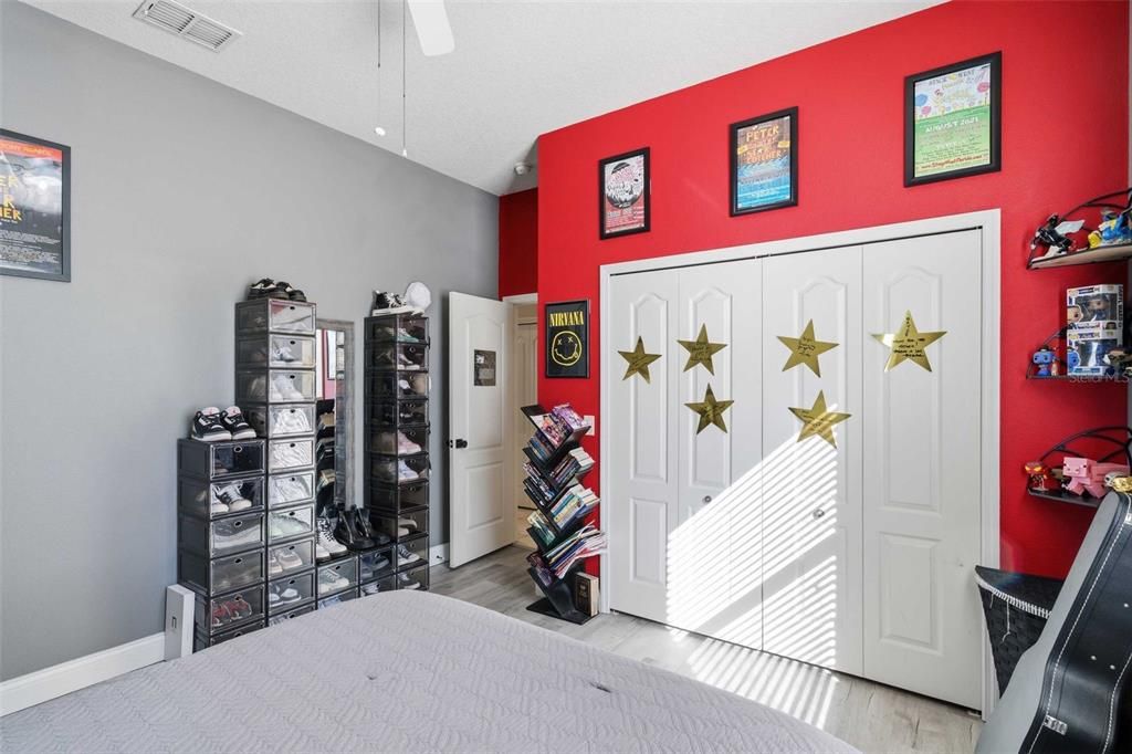 Active With Contract: $429,000 (3 beds, 2 baths, 2609 Square Feet)