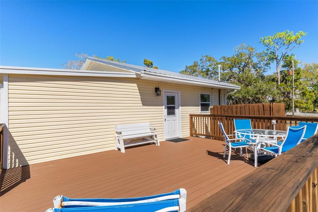 For Sale: $265,000 (2 beds, 1 baths, 1288 Square Feet)