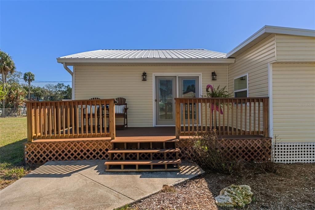 For Sale: $265,000 (2 beds, 1 baths, 1288 Square Feet)