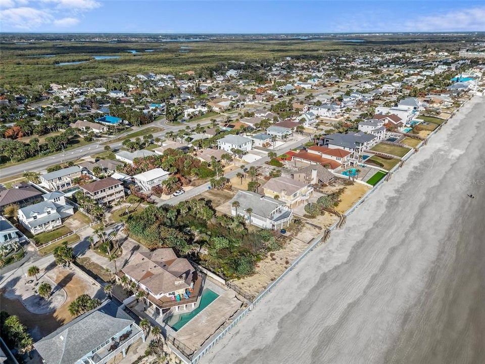 Под контрактом: $2,595,000 (0.41 acres)