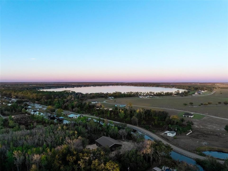 На продажу: $13,300 (0.35 acres)