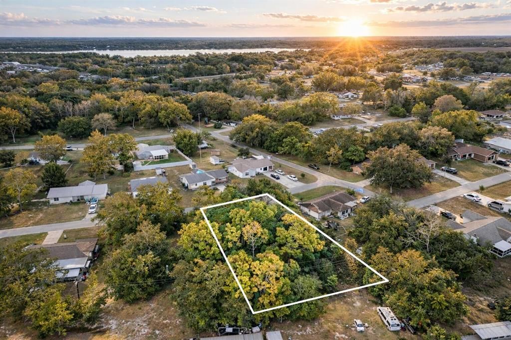 На продажу: $13,300 (0.35 acres)