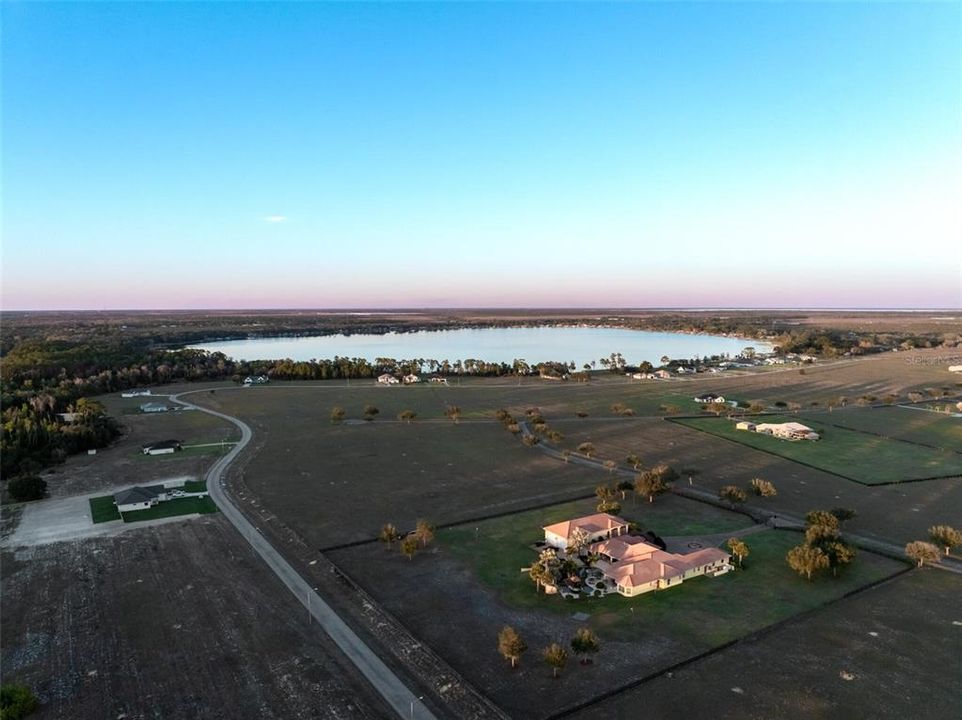 На продажу: $13,300 (0.35 acres)