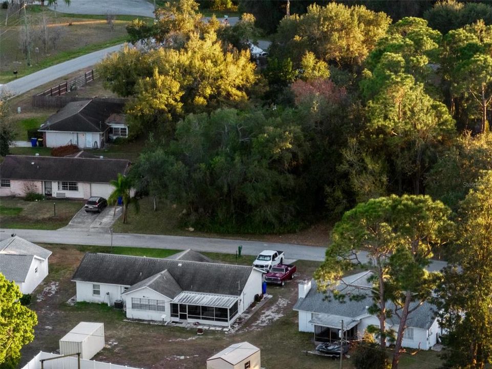 На продажу: $13,300 (0.35 acres)