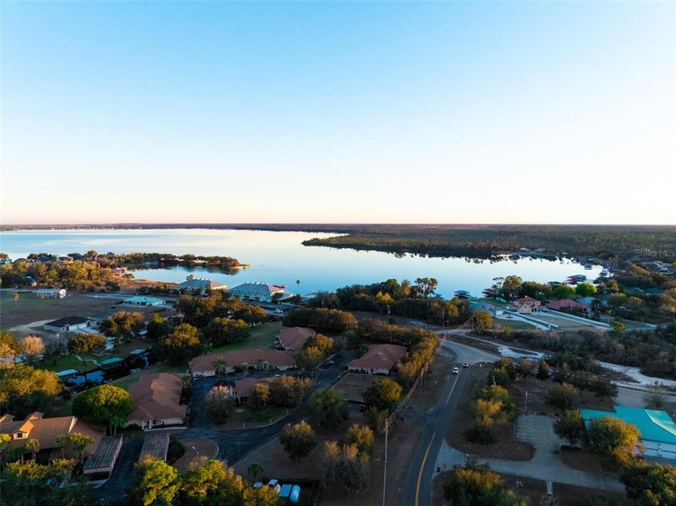 На продажу: $13,300 (0.35 acres)