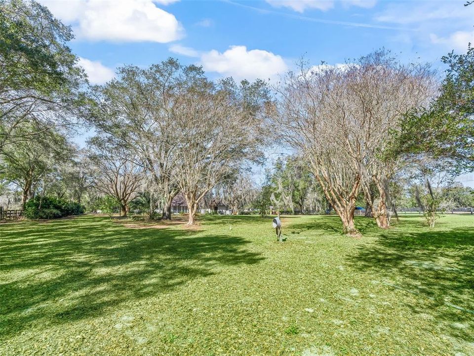 En Venta: $999,900 (3 camas, 2 baños, 2405 Pies cuadrados)