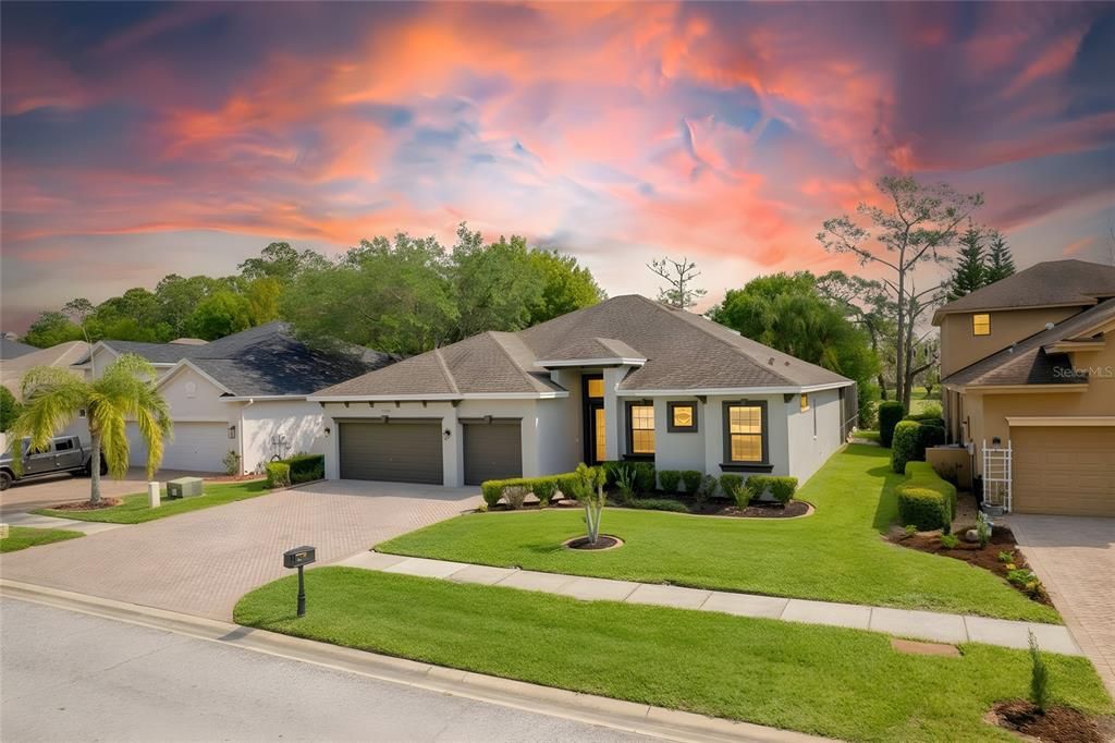 En Venta: $898,000 (4 camas, 3 baños, 3435 Pies cuadrados)