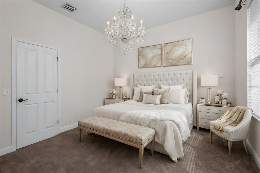 En Venta: $898,000 (4 camas, 3 baños, 3435 Pies cuadrados)