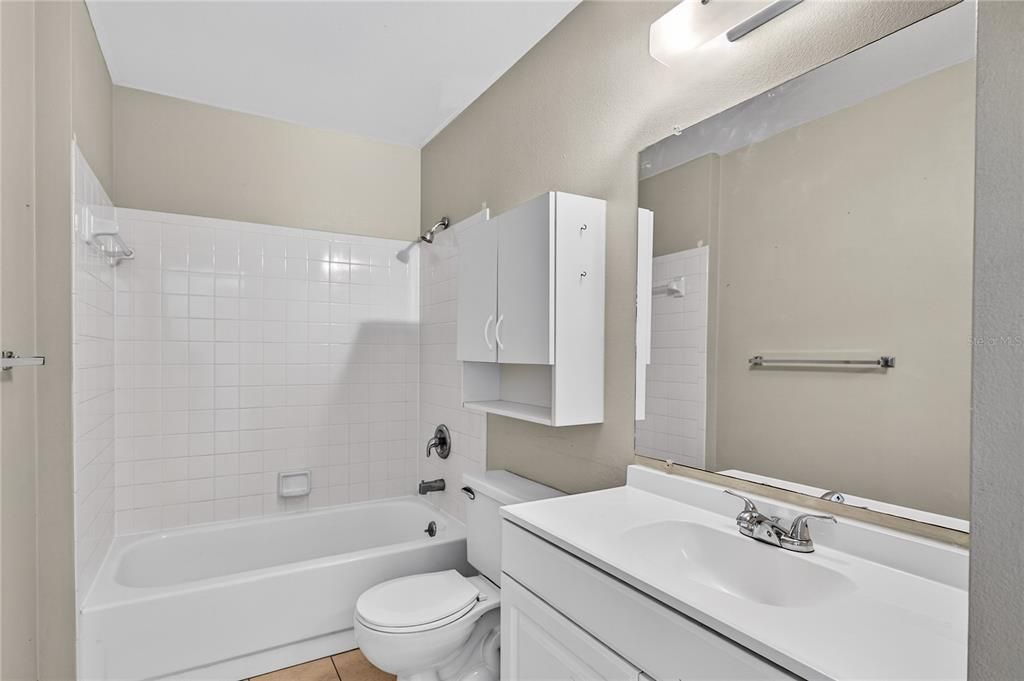 En Venta: $135,000 (2 camas, 2 baños, 1120 Pies cuadrados)