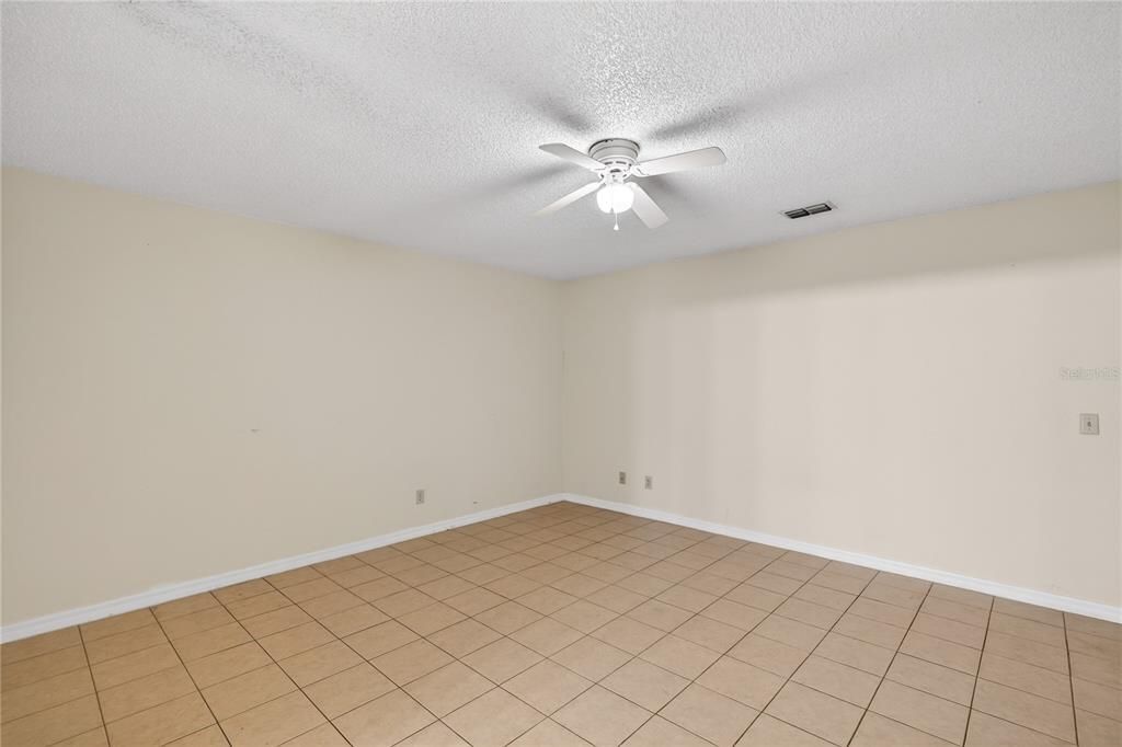 En Venta: $135,000 (2 camas, 2 baños, 1120 Pies cuadrados)