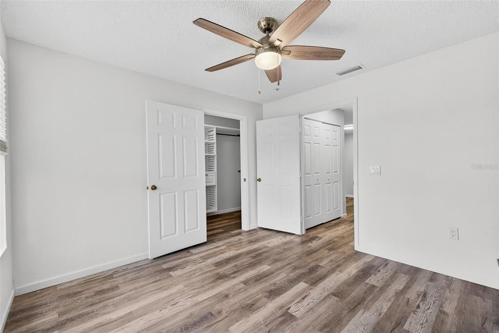 Active With Contract: $134,999 (1 beds, 1 baths, 772 Square Feet)