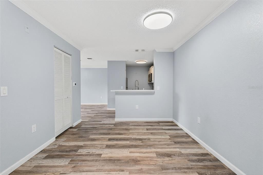 Active With Contract: $134,999 (1 beds, 1 baths, 772 Square Feet)