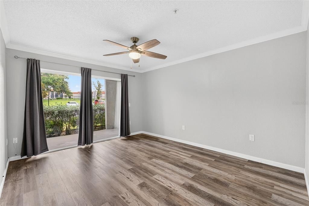 Active With Contract: $134,999 (1 beds, 1 baths, 772 Square Feet)
