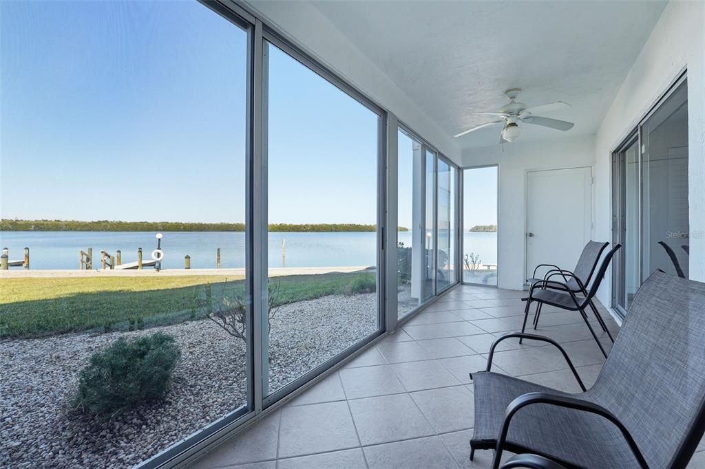 Activo con contrato: $649,000 (2 camas, 2 baños, 1376 Pies cuadrados)