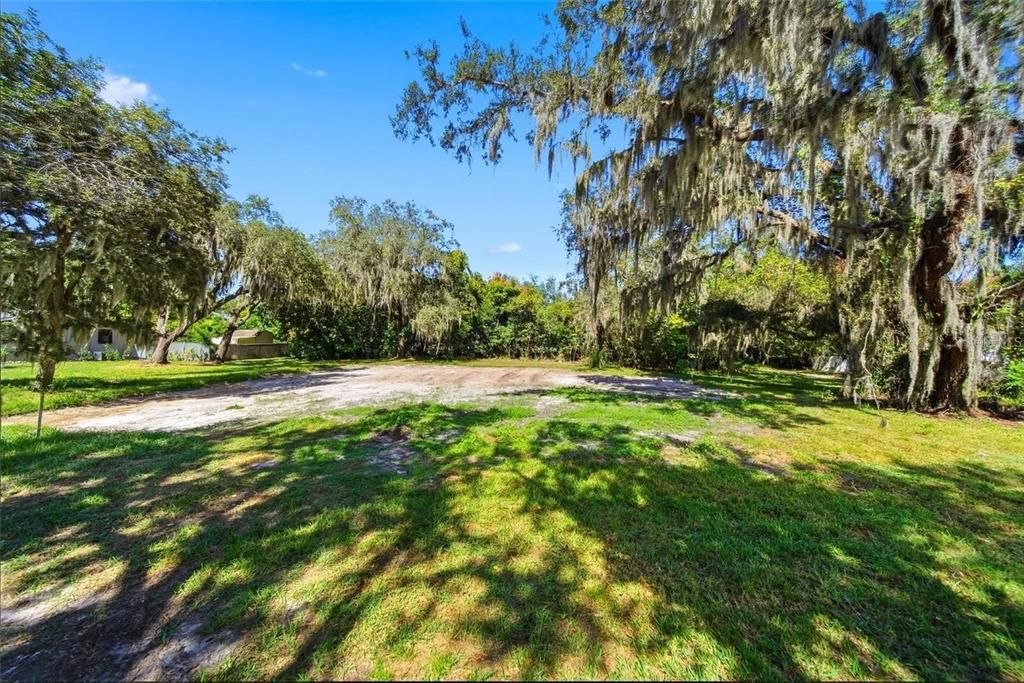 Vendido Recientemente: $395,000 (0.28 acres)