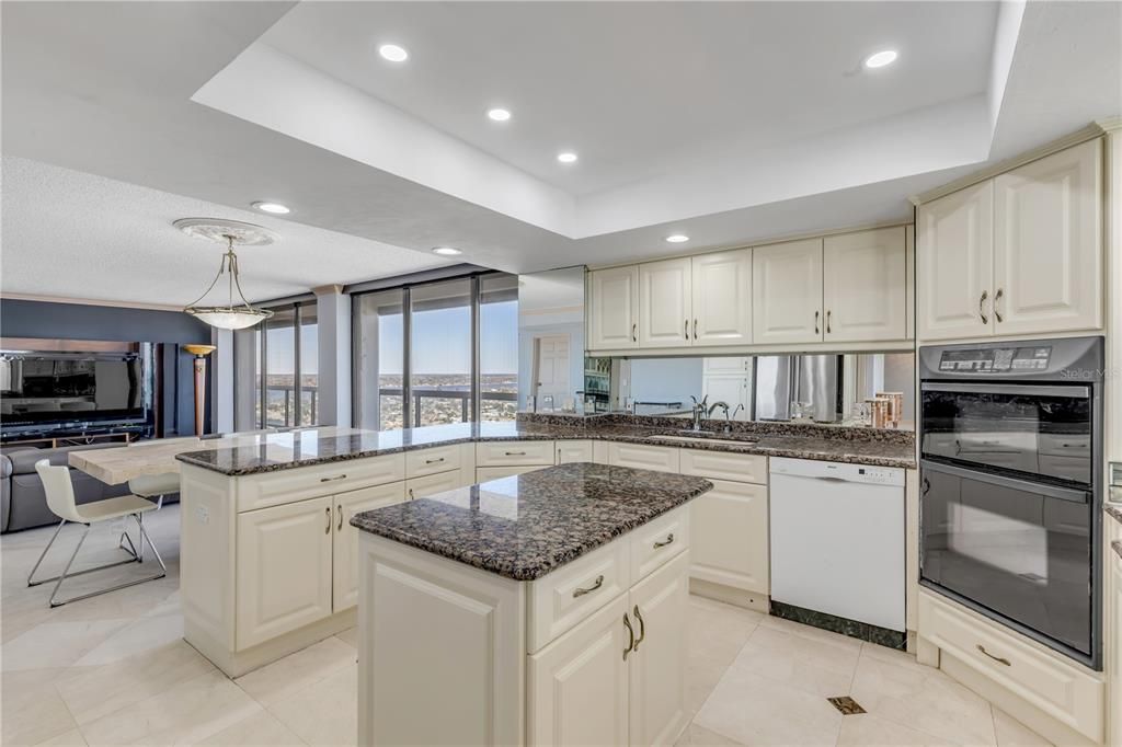 For Sale: $1,250,000 (3 beds, 3 baths, 3423 Square Feet)