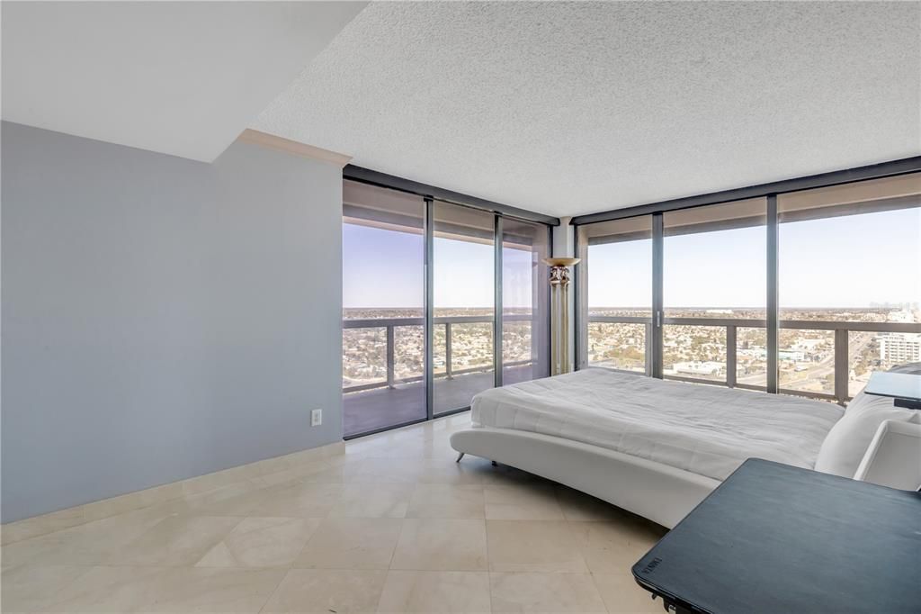 For Sale: $1,250,000 (3 beds, 3 baths, 3423 Square Feet)