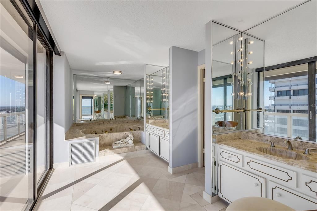 For Sale: $1,250,000 (3 beds, 3 baths, 3423 Square Feet)