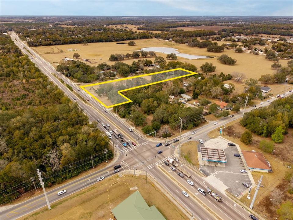En Venta: $749,000 (4.89 acres)