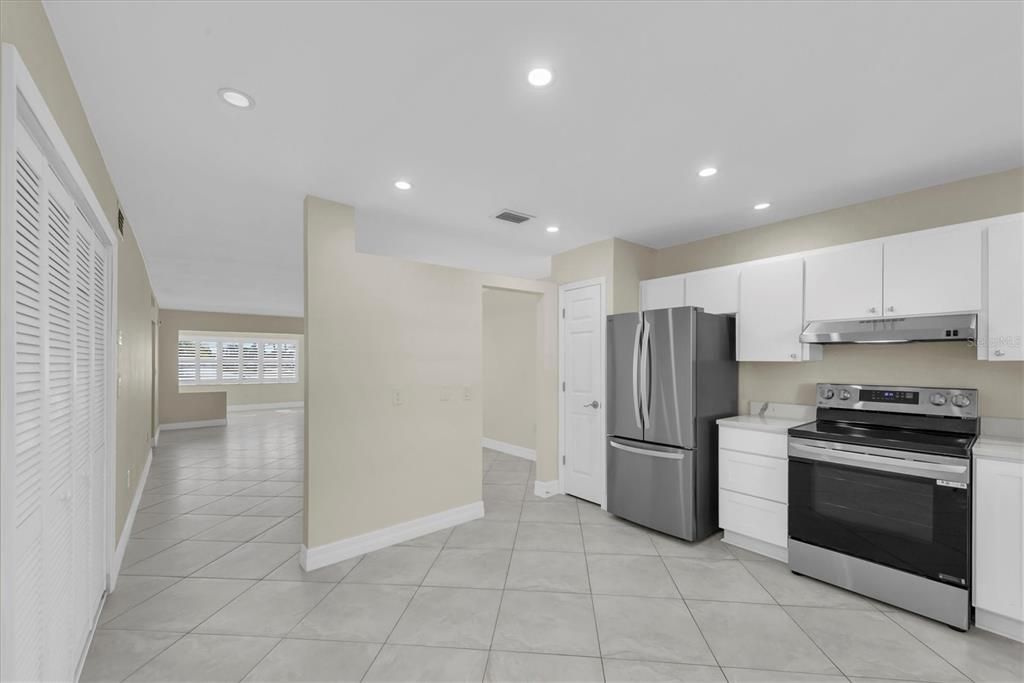 En Venta: $215,000 (1 camas, 1 baños, 948 Pies cuadrados)