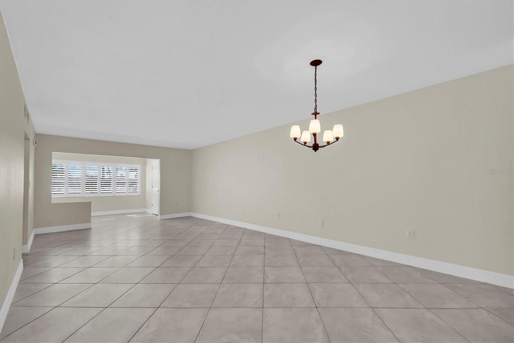 En Venta: $215,000 (1 camas, 1 baños, 948 Pies cuadrados)