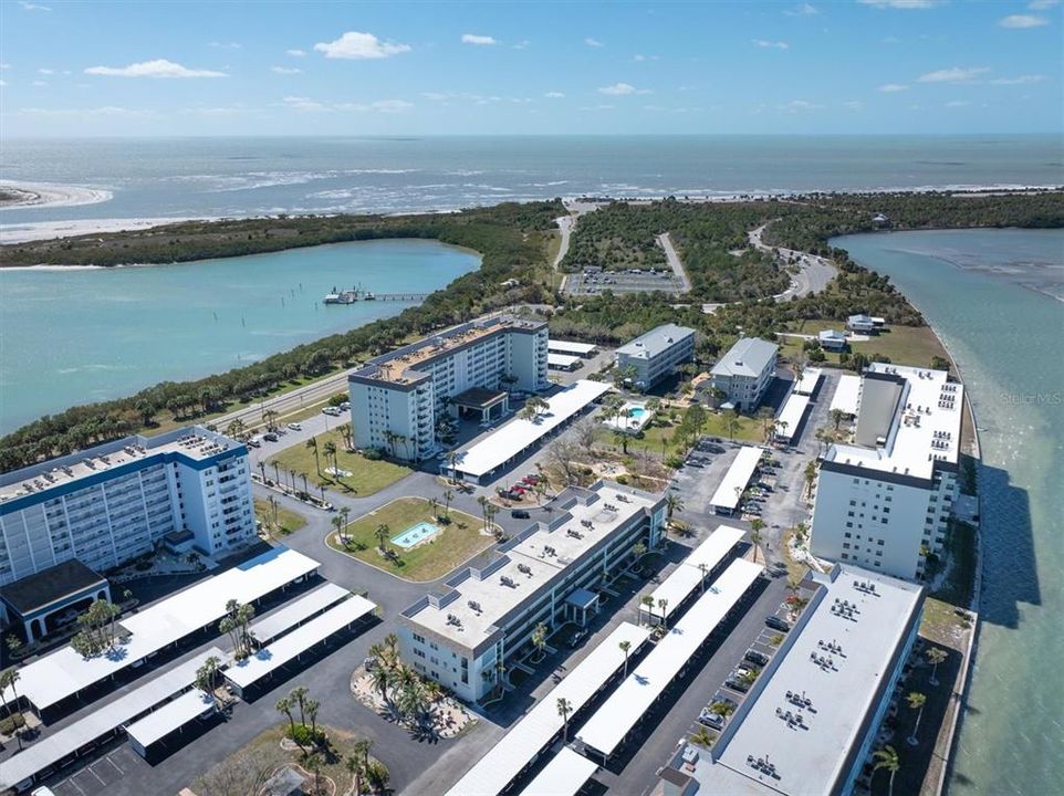 En Venta: $215,000 (1 camas, 1 baños, 948 Pies cuadrados)