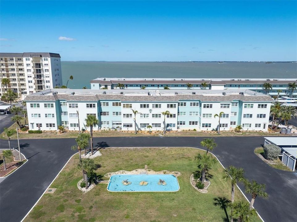 En Venta: $215,000 (1 camas, 1 baños, 948 Pies cuadrados)