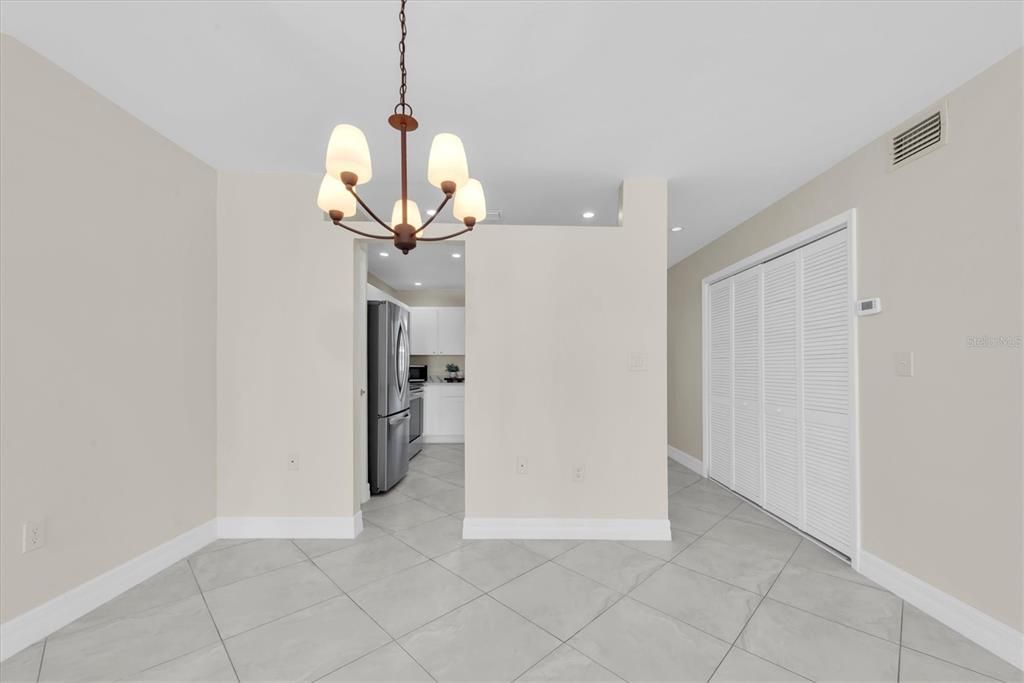 En Venta: $215,000 (1 camas, 1 baños, 948 Pies cuadrados)