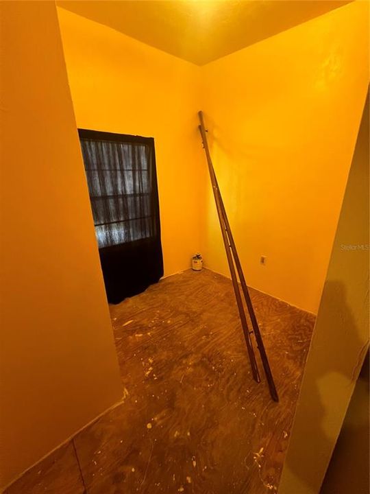 На продажу: $105,000 (3 спален, 1 ванн, 1040 Квадратных фут)
