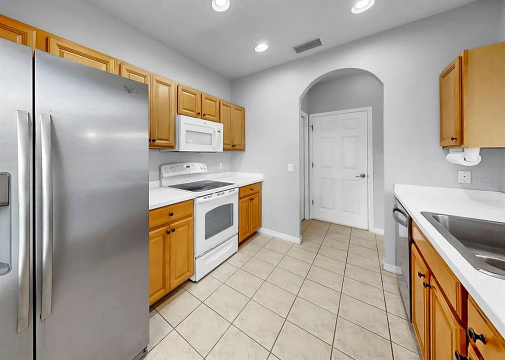 Activo con contrato: $205,000 (3 camas, 2 baños, 1200 Pies cuadrados)
