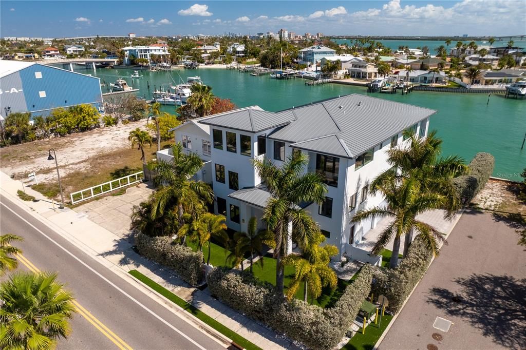 En Venta: $8,950,000 (5 camas, 5 baños, 5497 Pies cuadrados)
