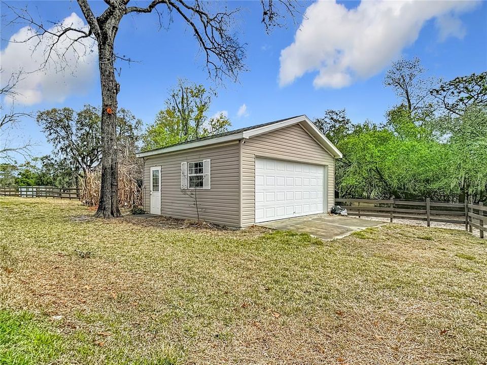 Active With Contract: $448,500 (4 beds, 3 baths, 2331 Square Feet)