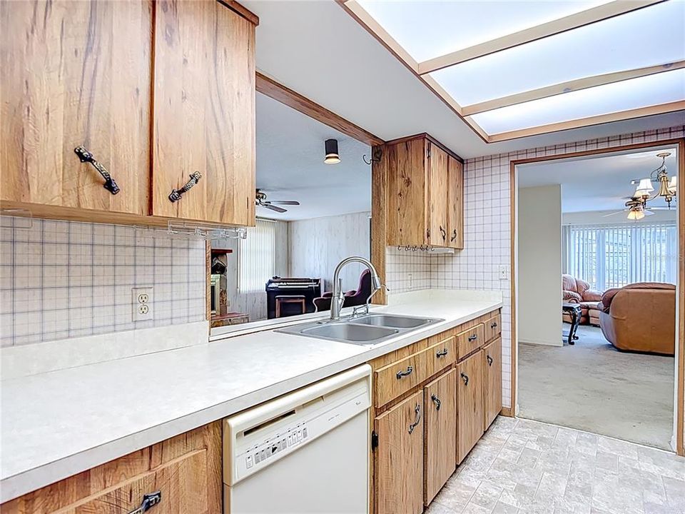 Active With Contract: $448,500 (4 beds, 3 baths, 2331 Square Feet)