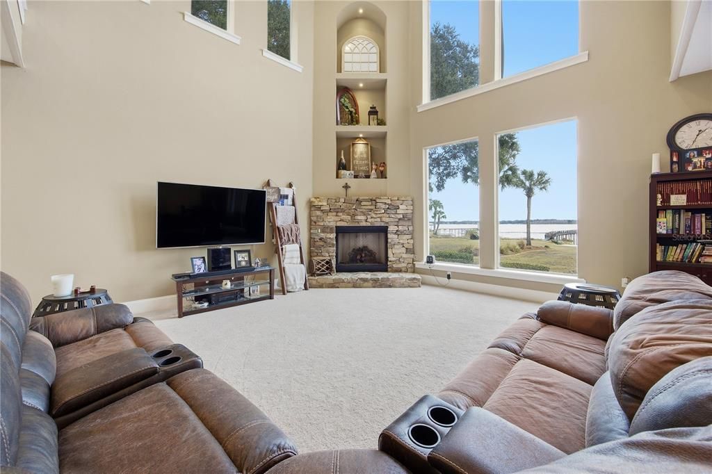 For Sale: $1,300,000 (3 beds, 3 baths, 3236 Square Feet)