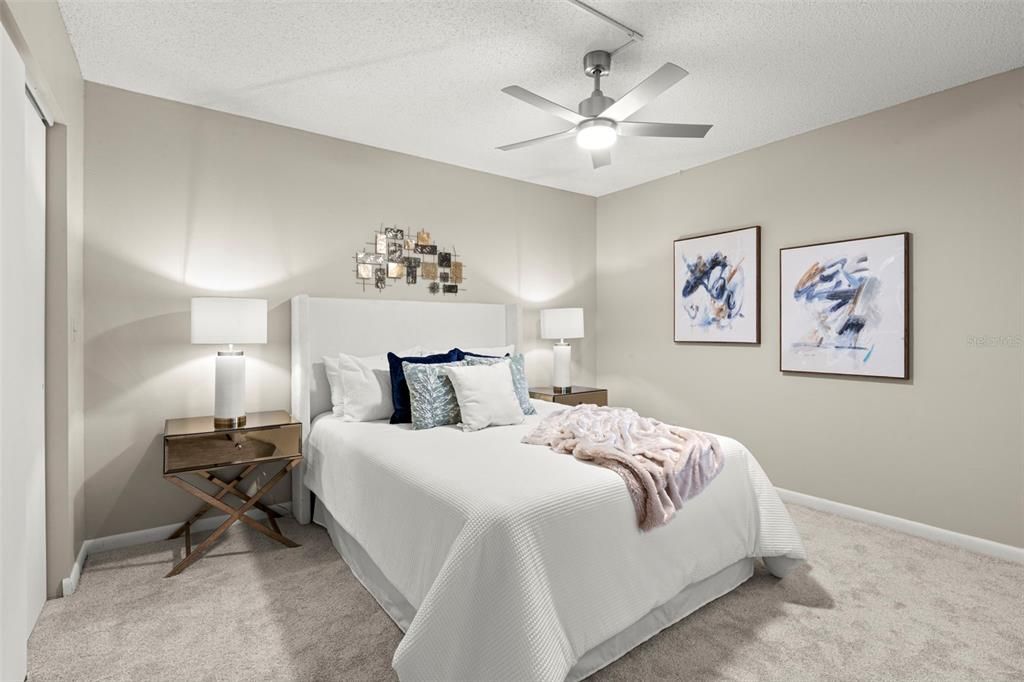 Active With Contract: $202,000 (2 beds, 2 baths, 1025 Square Feet)