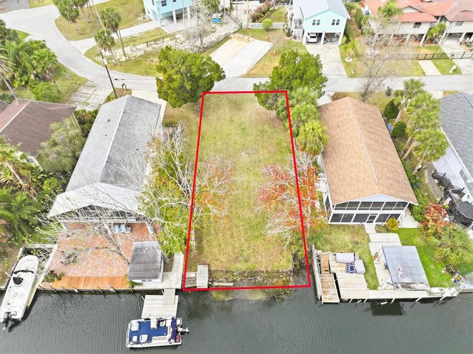 En Venta: $299,000 (0.11 acres)