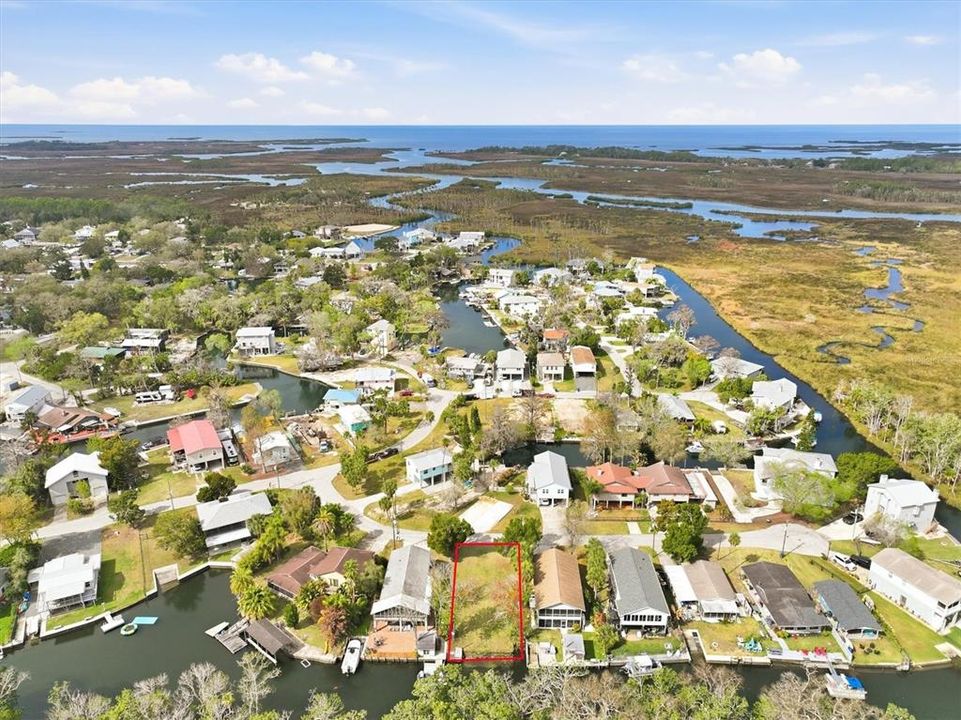 En Venta: $299,000 (0.11 acres)