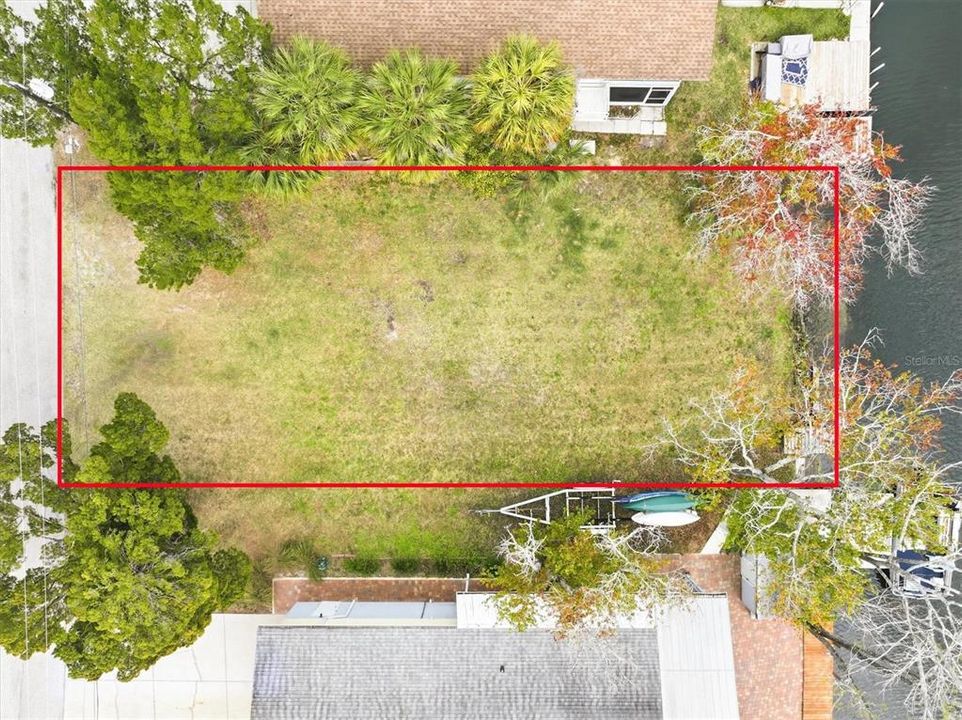 En Venta: $299,000 (0.11 acres)